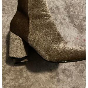 Size 8 Boots Each pair is brand new in box. $25 each pair